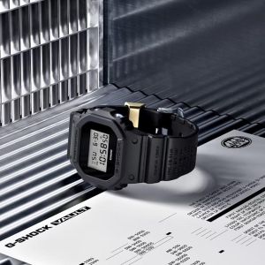 Casio G-Shock DWE-5657RE-1ER + КОРПУС Casio G-Shock DWE-5657RE-1ER + КОРПУС