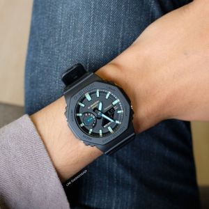 Casio G-Shock GA-2100RC-1AER Casio G-Shock GA-2100RC-1AER