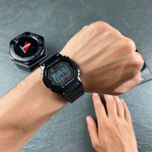 Casio G-Shock GMW-B5000G-1ER Casio G-Shock GMW-B5000G-1ER