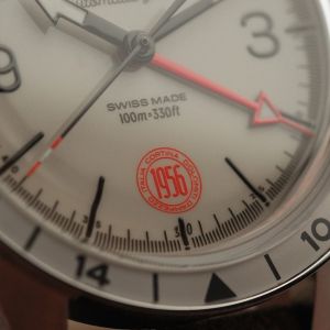 Echo/Neutra Cortina 1956 GMT Ivory Echo/Neutra Cortina 1956 GMT Ivory