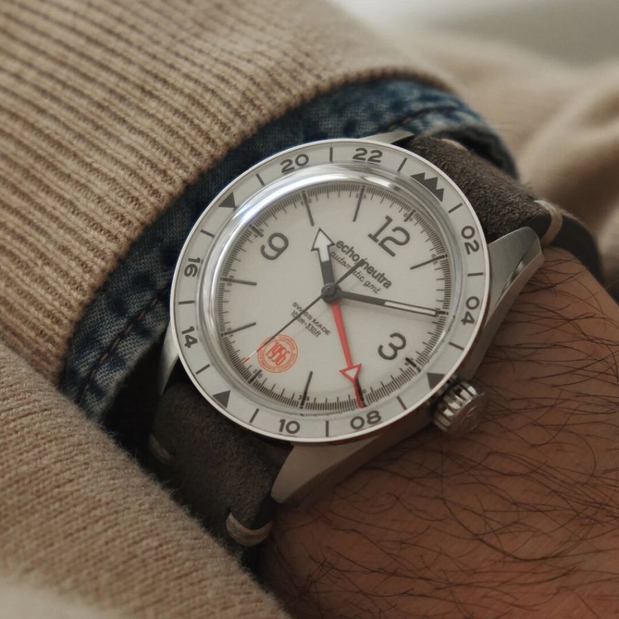 Echo/Neutra Cortina 1956 GMT Ivory