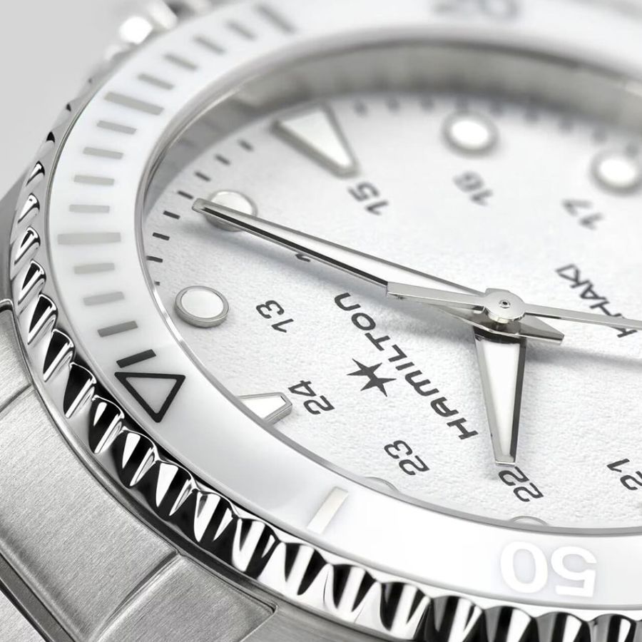 Hamilton KHAKI NAVY SCUBA QUARTZ H82221110