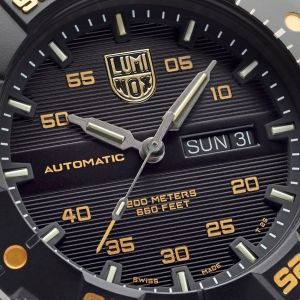 Luminox Master Carbon SEAL Gold Limited Edition XS.3865.GOLD Luminox Master Carbon SEAL Gold Limited Edition XS.3865.GOLD