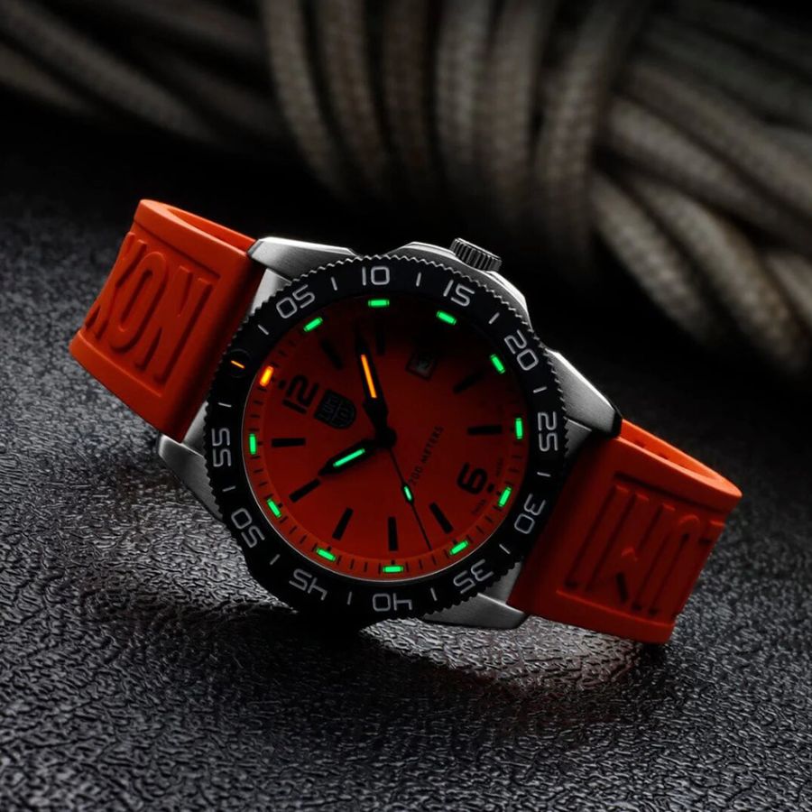 Luminox Pacific Diver XS.3129