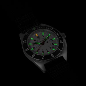 Marathon 41mm Arctic Steel Navigator with Date (SSNAV-D) on Black 3-Piece Rubber Strap Kit WW194013SS-0530 Marathon 41mm Arctic Steel Navigator with Date (SSNAV-D) on Black 3-Piece Rubber Strap Kit WW194013SS-0530