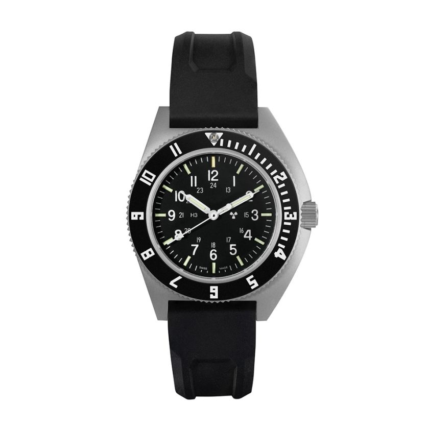 Marathon 41mm Steel Navigator (SSNAV) on Black 3-Piece Rubber Strap Kit WW194001SS-0830 Marathon 41mm Steel Navigator (SSNAV) on Black 3-Piece Rubber Strap Kit WW194001SS-0830