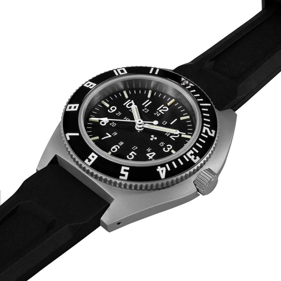 Marathon 41mm Steel Navigator (SSNAV) on Black 3-Piece Rubber Strap Kit WW194001SS-0830
