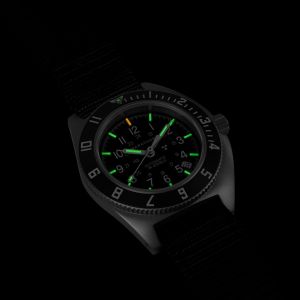 Marathon 41mm Steel Navigator with Date (SSNAV-D) on Black 3-Piece Rubber Strap Kit WW194013SS-0130 Marathon 41mm Steel Navigator with Date (SSNAV-D) on Black 3-Piece Rubber Strap Kit WW194013SS-0130