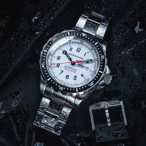Marathon 46mm Arctic Edition Jumbo Day Date Automatic (JDD) with Stainless Steel Bracelet WW194021SS-0509 Marathon 46mm Arctic Edition Jumbo Day Date Automatic (JDD) with Stainless Steel Bracelet WW194021SS-0509