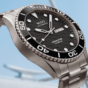 Mido Ocean Star 200C Titanium M042.430.44.051.00 Mido Ocean Star 200C Titanium M042.430.44.051.00