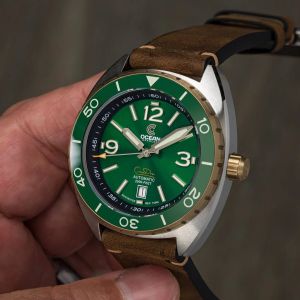 Ocean Crawler Core Diver - Collector's Bronze - Green Ocean Crawler Core Diver - Collector's Bronze - Green