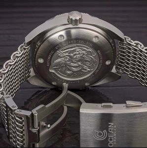 Ocean Crawler Core Diver - Damascus Steel - 2 Straps Included Ocean Crawler Core Diver - Damascus Steel - 2 Straps Included