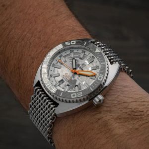 Ocean Crawler Core Diver - Damascus Steel - 2 Straps Included Ocean Crawler Core Diver - Damascus Steel - 2 Straps Included