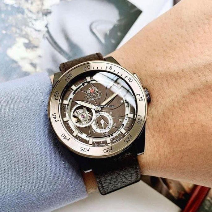 Orient RETRO FUTURE CAMERA (REVIVAL) RA-AR0203Y10B