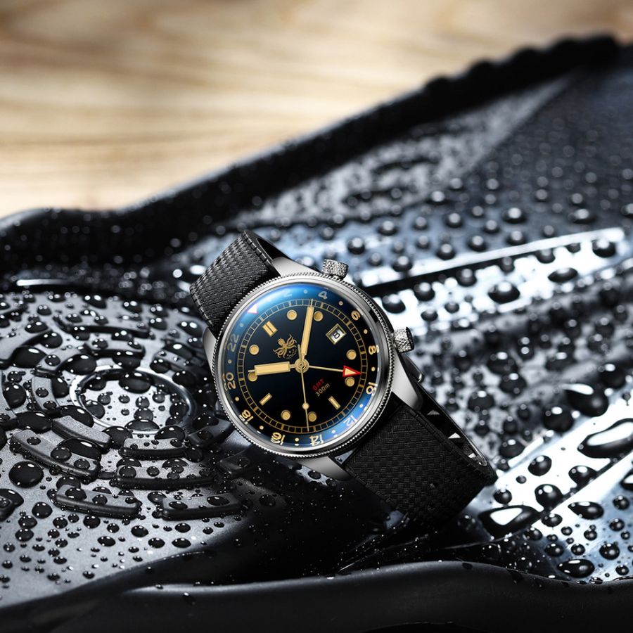 Phoibos Eagle Ray GMT Black and Gold PX023D