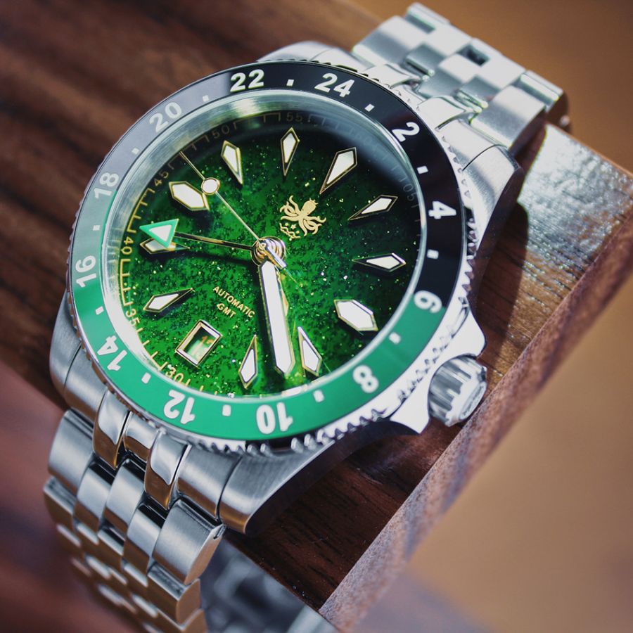 Phoibos Voyager GMT PY058A Green Aventurine Stone