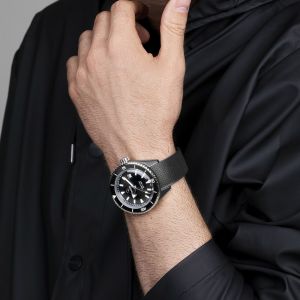 Rado Captain Cook High-Tech Ceramic Diver 01.763.6129.3.115 R32129158 Rado Captain Cook High-Tech Ceramic Diver 01.763.6129.3.115 R32129158
