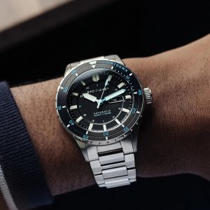 Spinnaker Hass Pebble Black SP-5099-22 Spinnaker Hass Pebble Black SP-5099-22