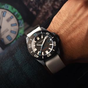 Spinnaker Tesei Forged Carbon Black Frost Limited Edition SP-5143-02 Spinnaker Tesei Forged Carbon Black Frost Limited Edition SP-5143-02
