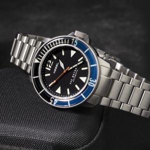 The Hemel Hydrodurance Black-Blue Bezel The Hemel Hydrodurance Black-Blue Bezel