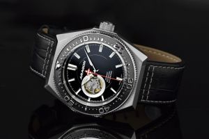 Aragon A383BLK Open Heart Aragon A383BLK Open Heart
